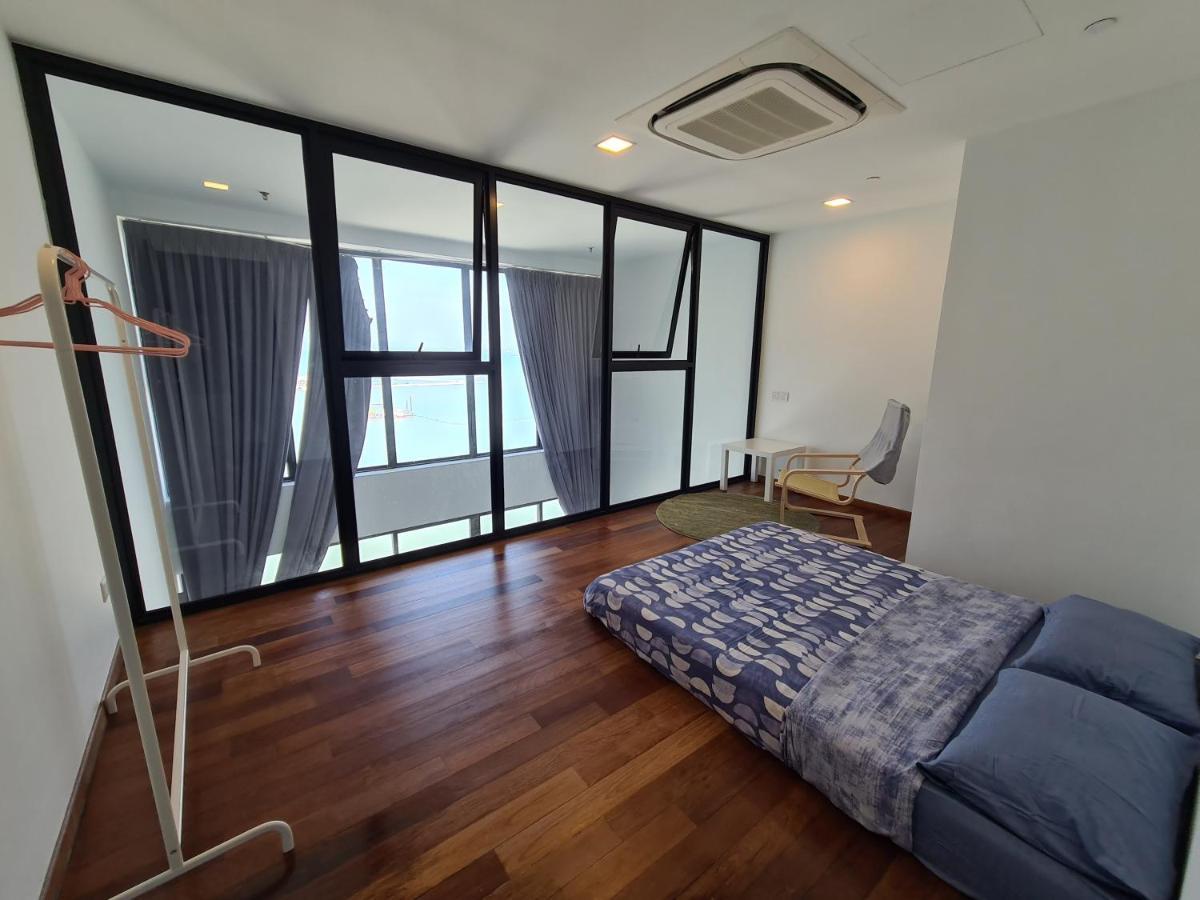 Sunrise Gurney Executive Premium * George Town