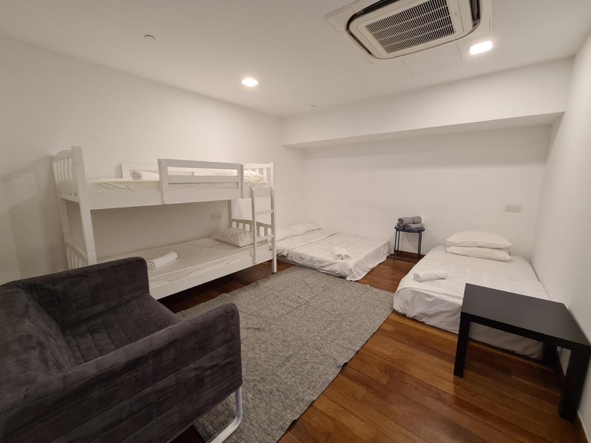 Sunrise Gurney Executive Premium Apartment