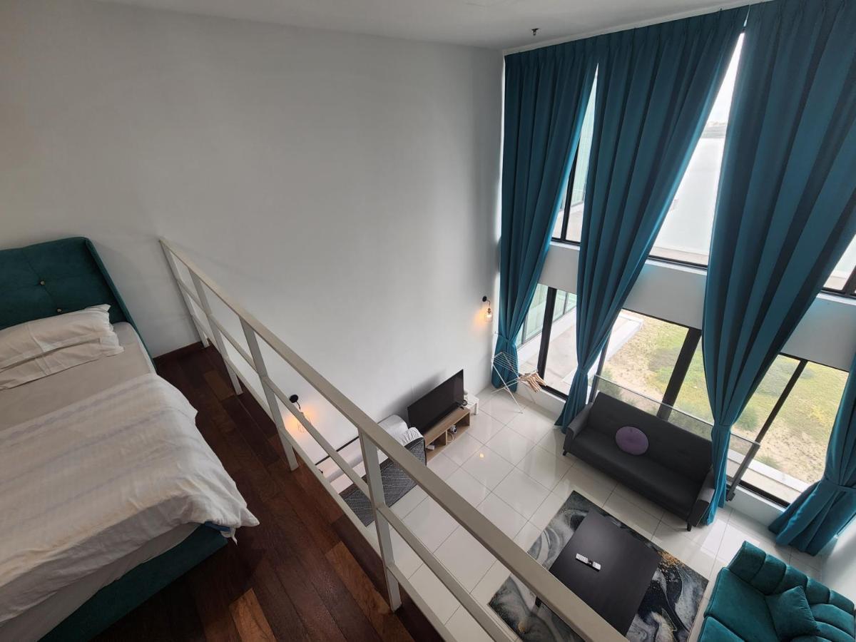 Sunrise Gurney Executive Premium George Town